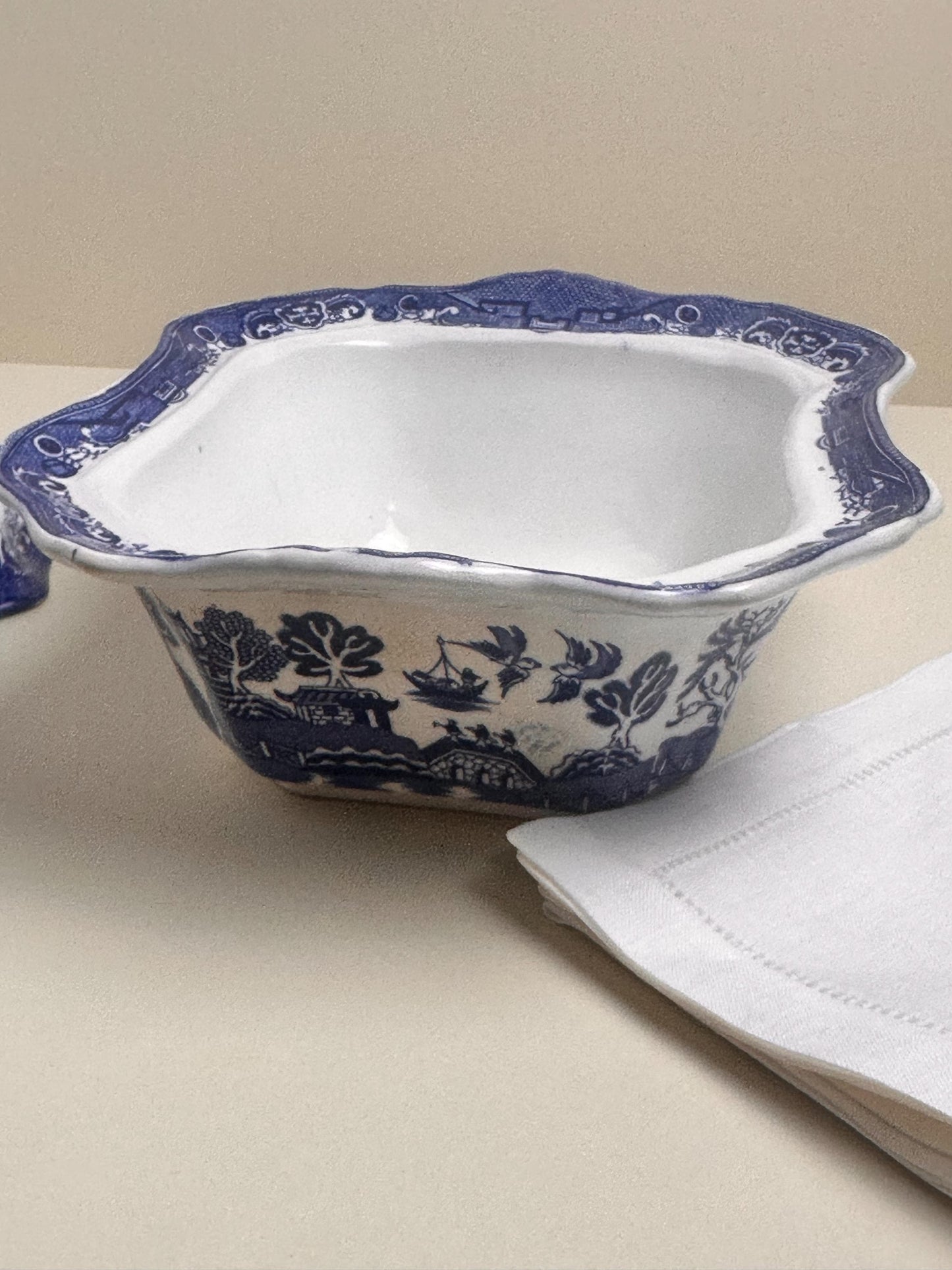 Allertons Blue Willow Covered Tureen, Staffordshire Transferware